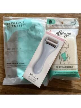 Self Care Gift Set Ice Roller Gel Socks & Body Scrubber